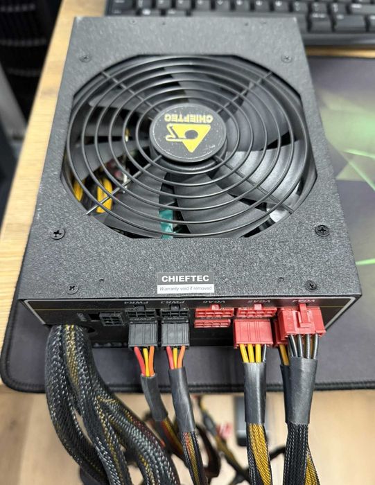 Zasilacz Chieftec Navitas GPM-1250C 1250W 80+ Gold