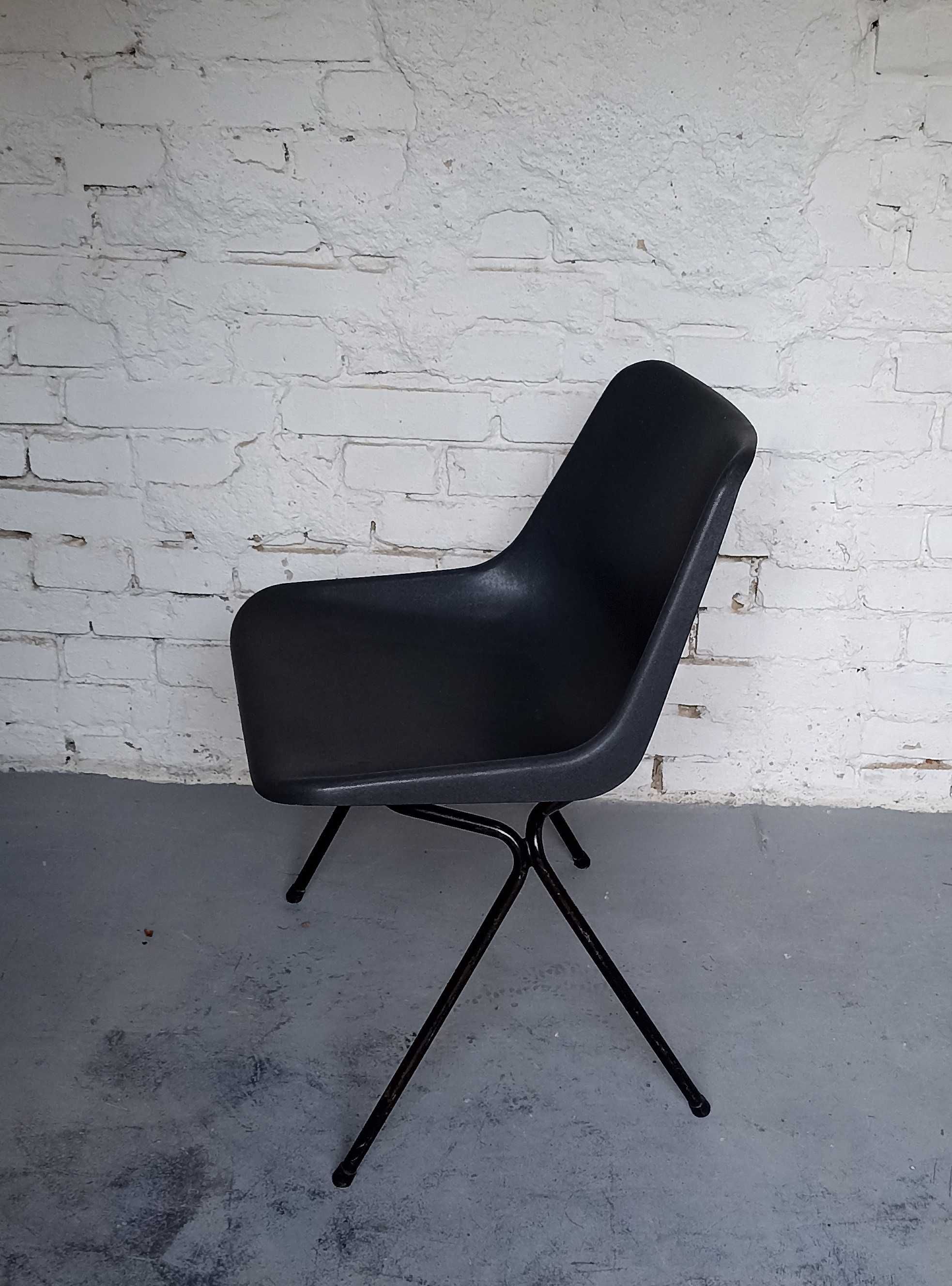 Krzesło Hille proj. Robin Day lata 60 vintage design