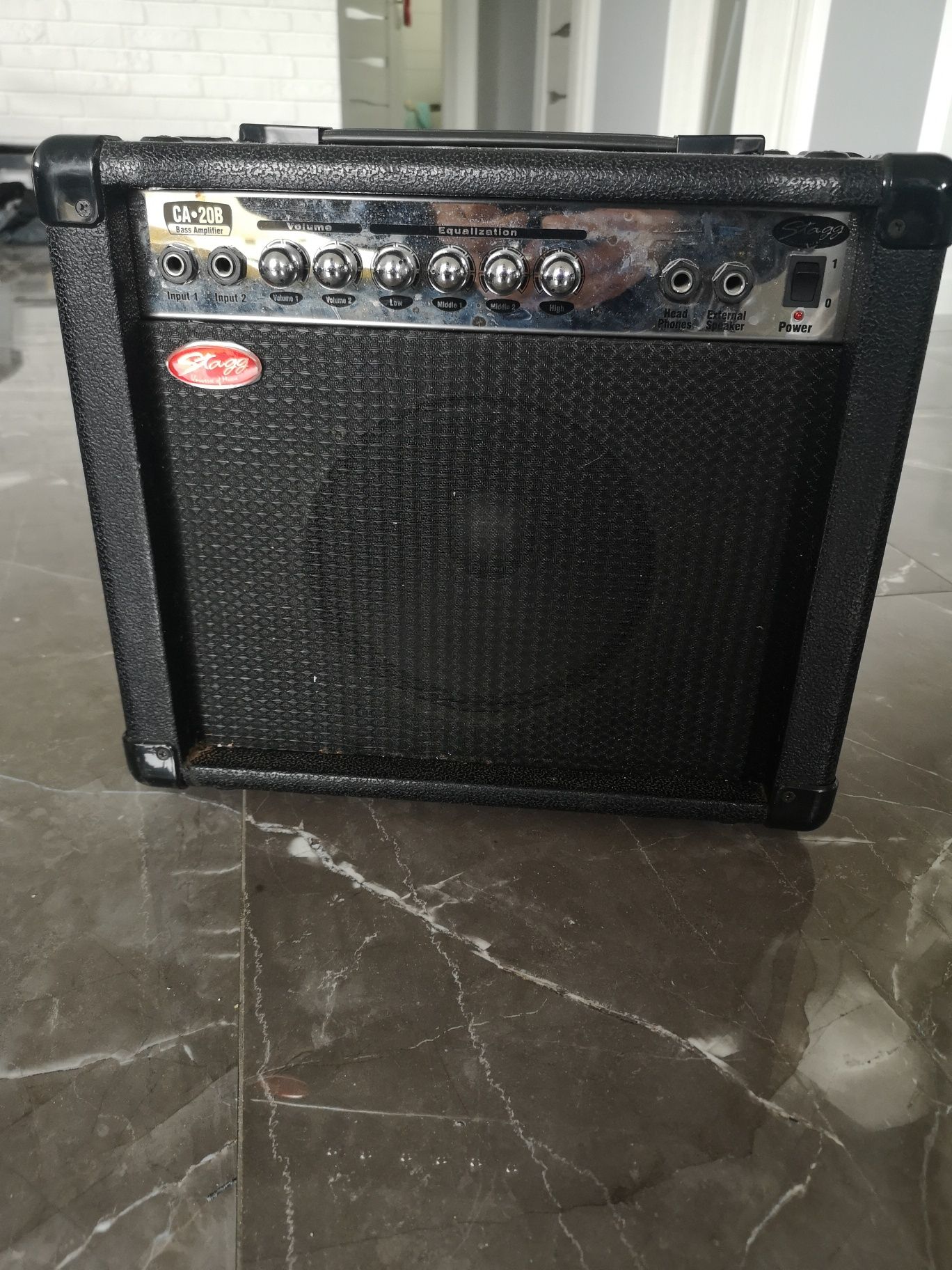 Wzmacniacz basowy Stagg 40W