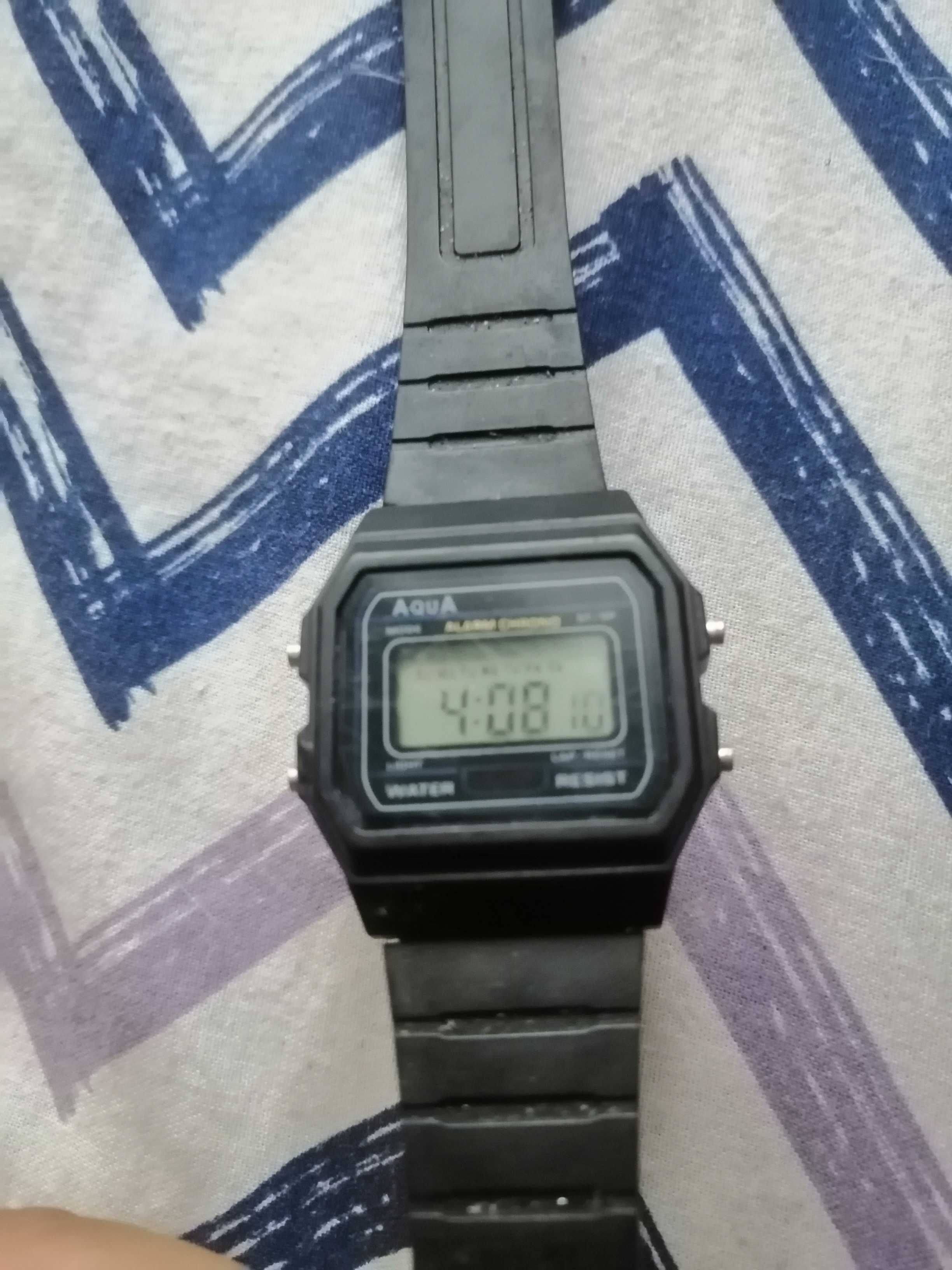 zegarek elektroniczny aqua