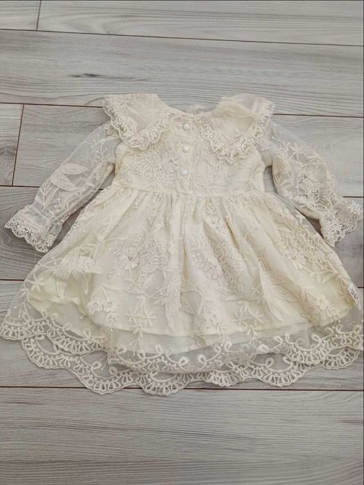 Святкова сукня для дівчинки