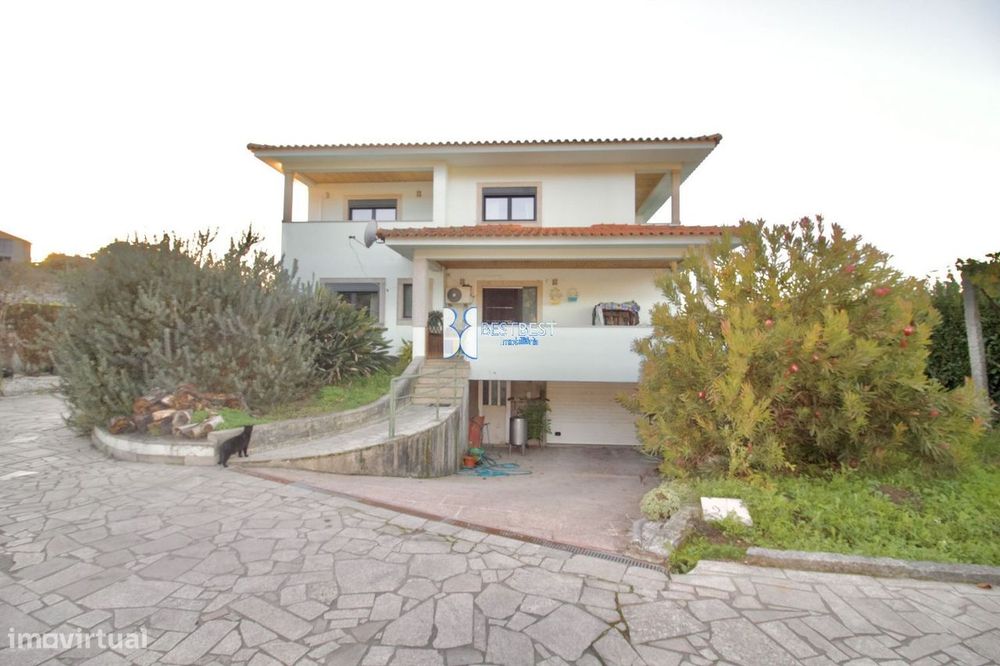 Moradia T4 Com Piscina E Terreno, Sezures, Famalicão