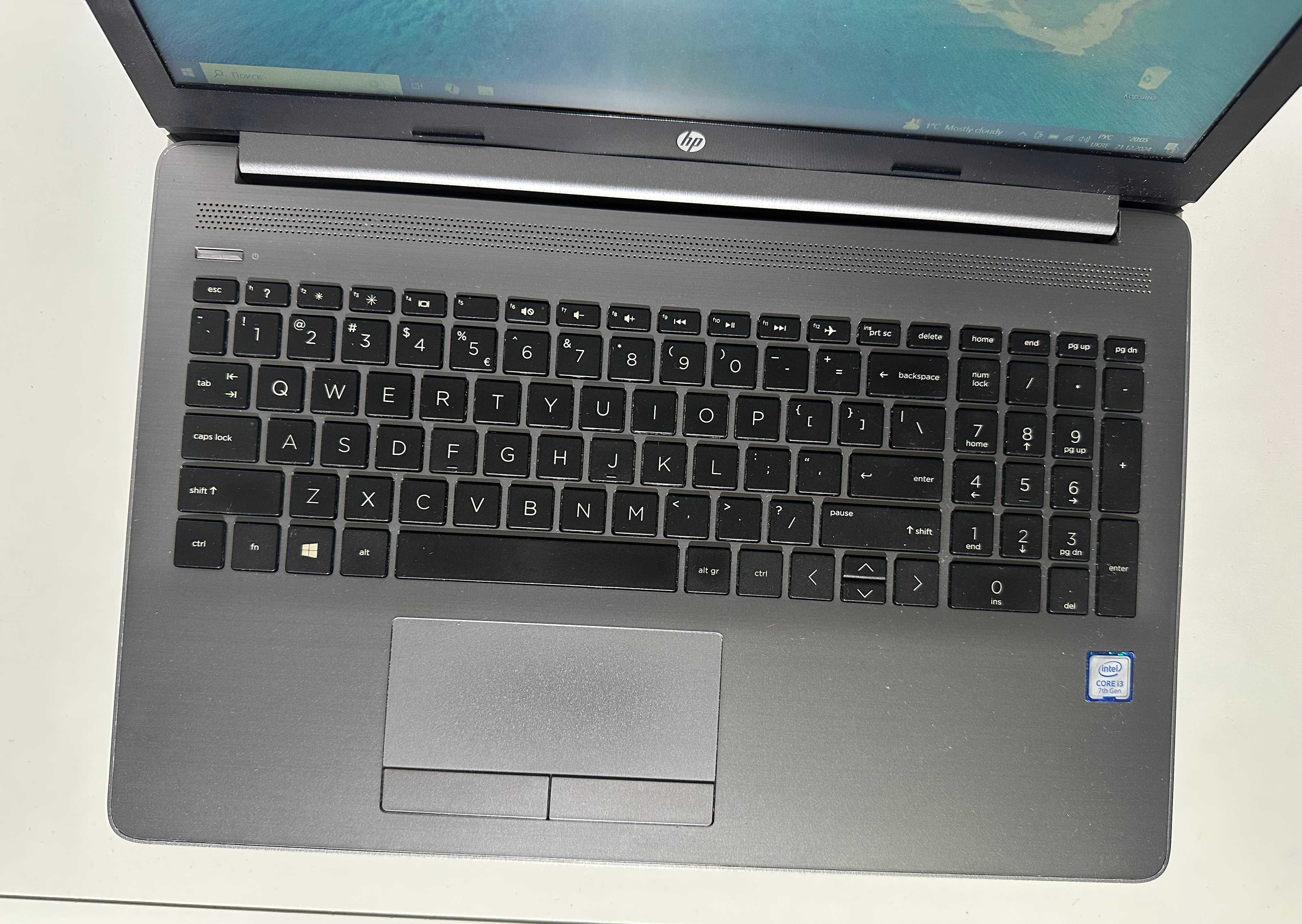 Ноутбук HP 250 15'6 G7 i3-7020U RAM 8GB SSD 120gb Win 10