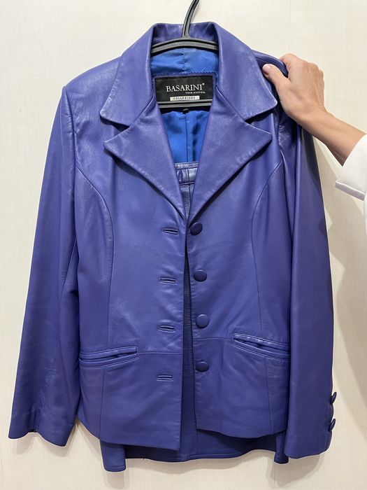 Кожаная юбка и пиджак Basarini