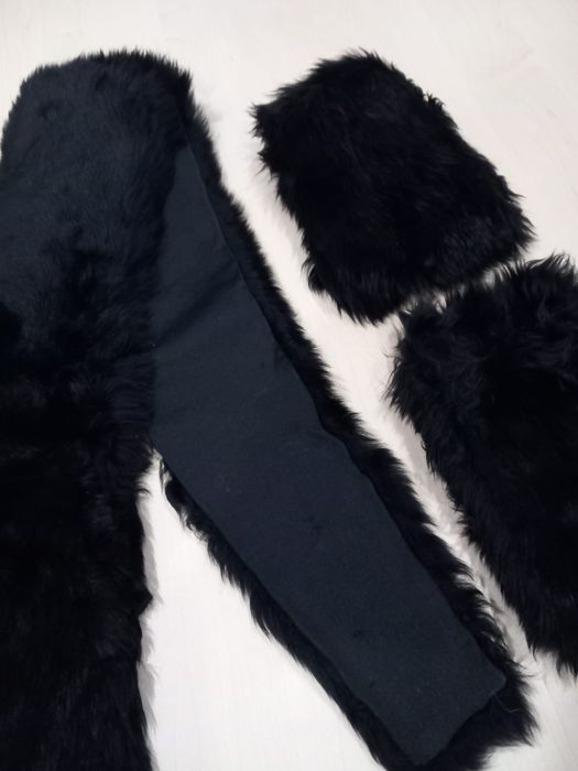 Gola e punhos em pêlo