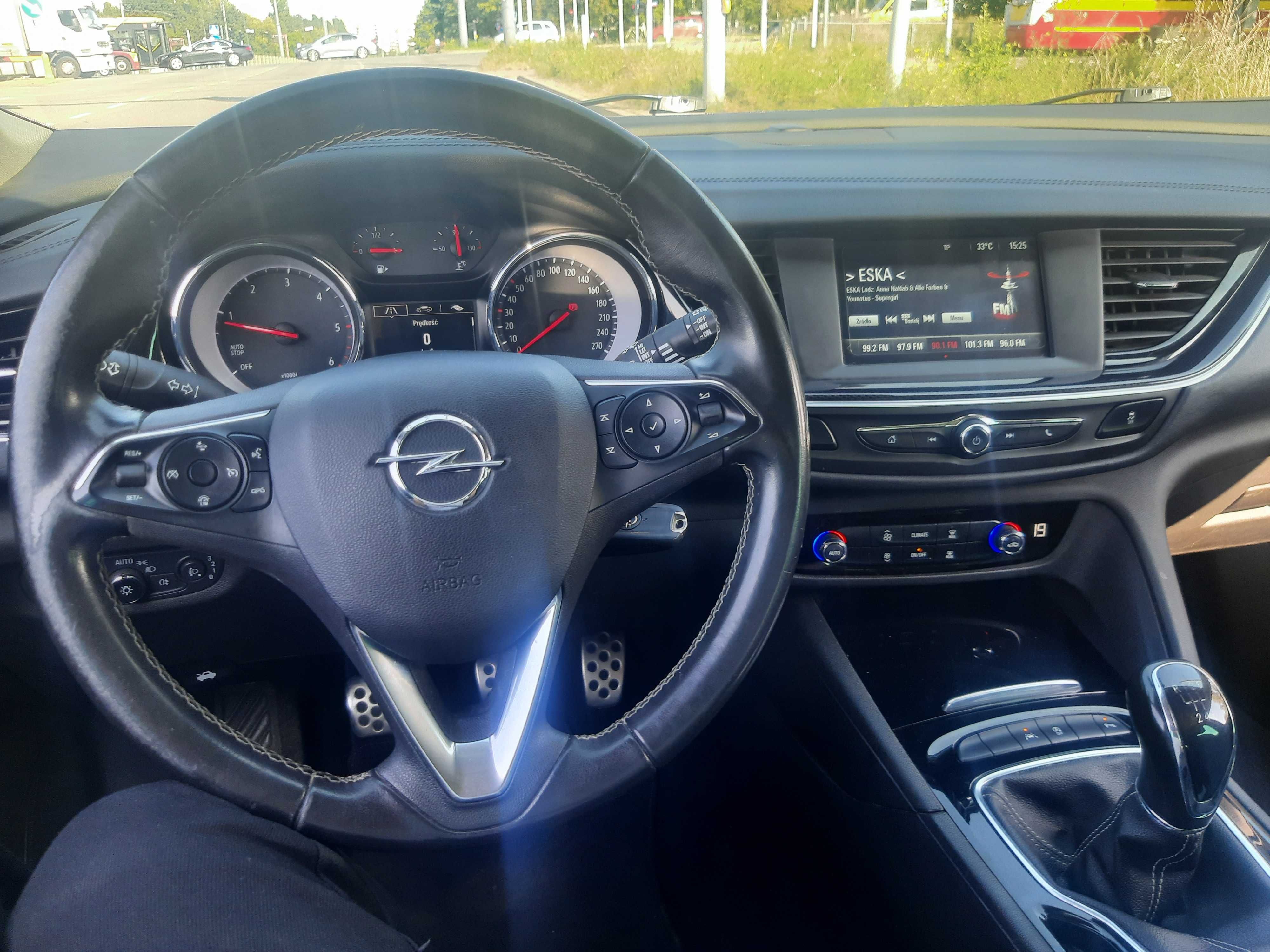 Wynajem samochodu Opel Insygnia 2020r diesel wypożyczalnia samochodów