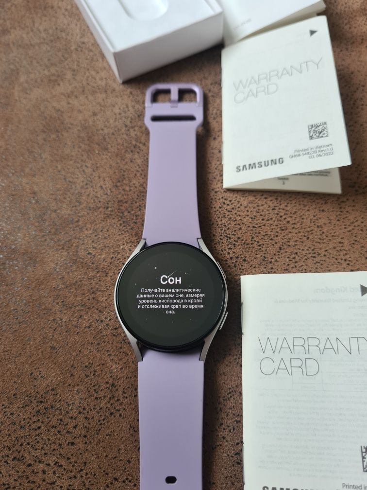 Смарт-часы Samsung Galaxy Watch 5 40mm, Новые, куплены в Европе