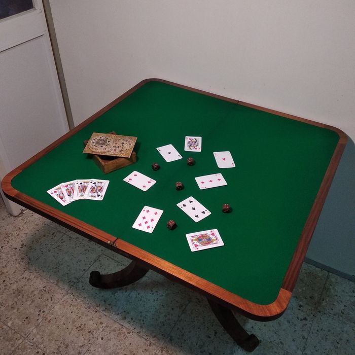 Mesa de jogo antiga - anos 50/60