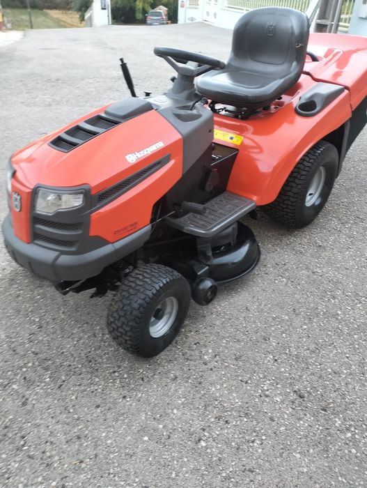 Trator corta relva Husqvarna