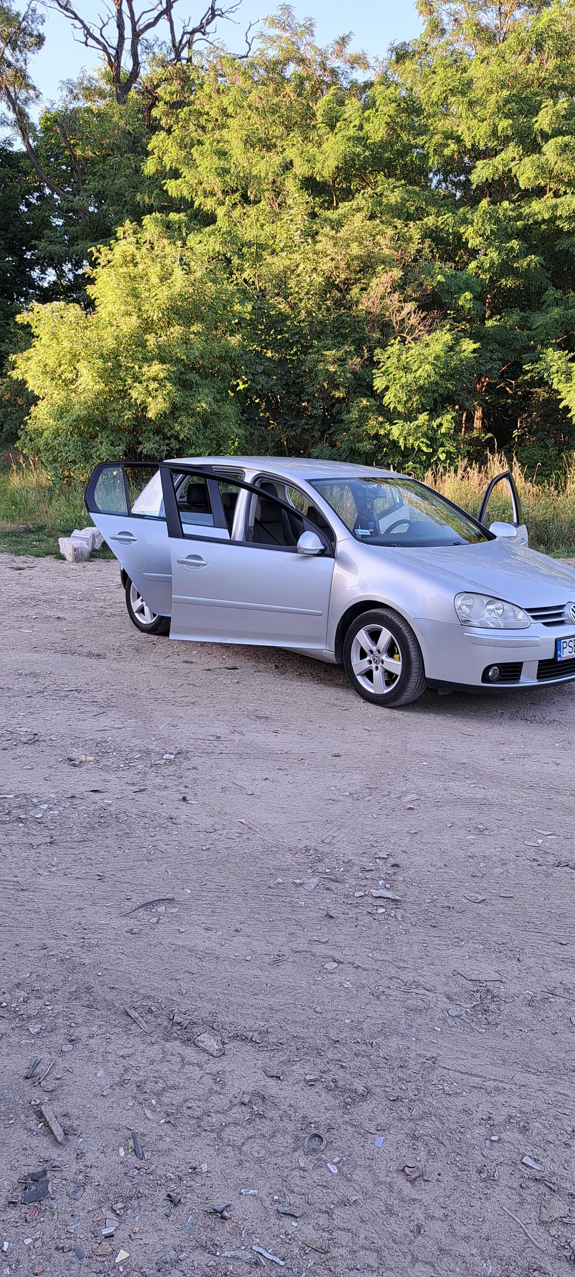Sprzedam Golfa V 1.6 8v