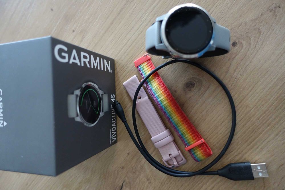zegarek GARMIN Vivoactive 4s