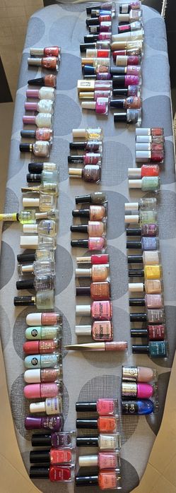 Lakiery do poznakci różne kolory i marki 95 szt.