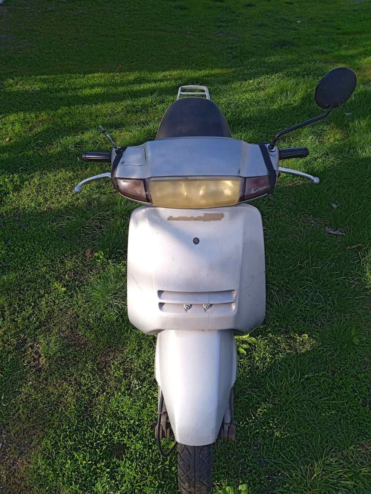 Продам мопед Honda Liad 90.