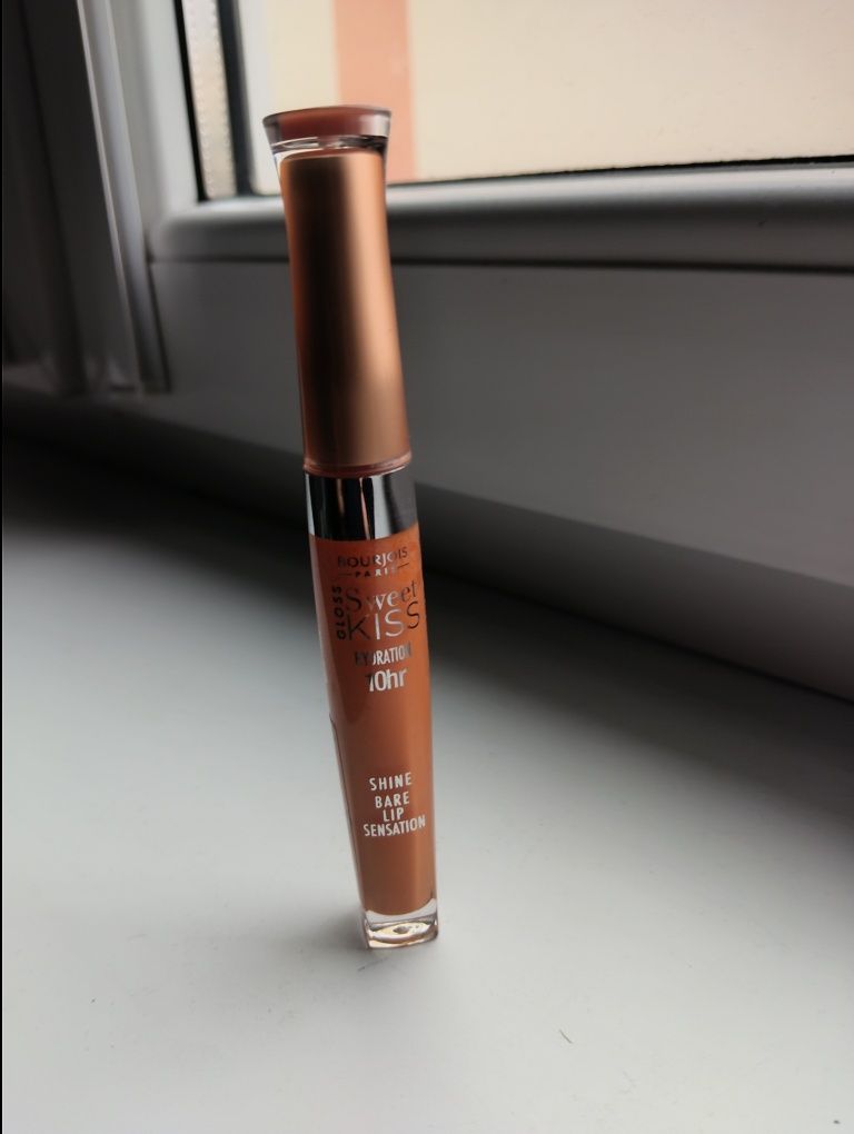 Bourjois sweet kiss błyszczyk sand-sation 01