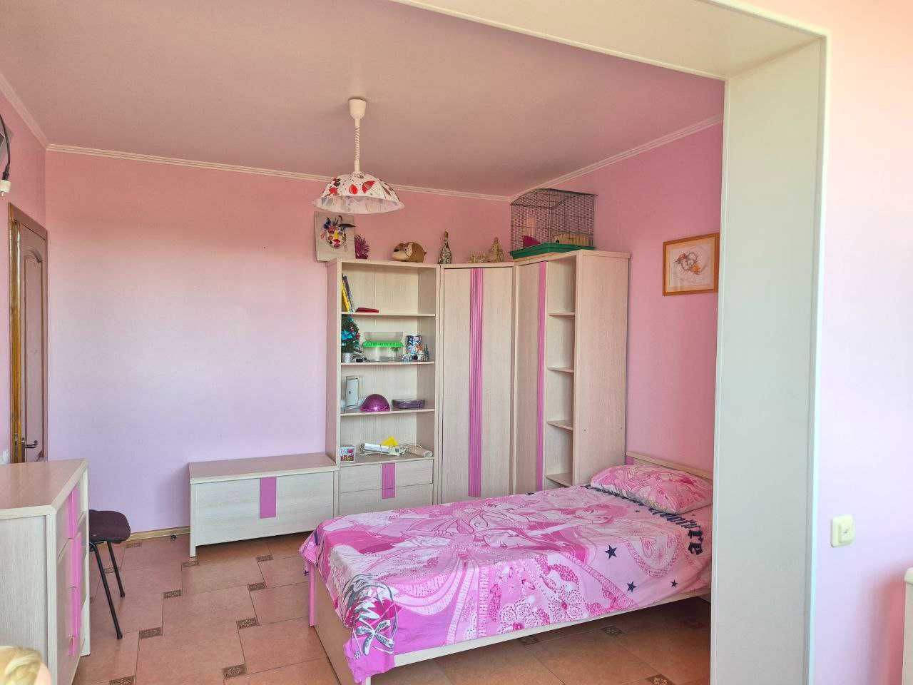 Продаж ВЕЛИКОЇ 2х кім квартири. В. Бизова (Якіра)
