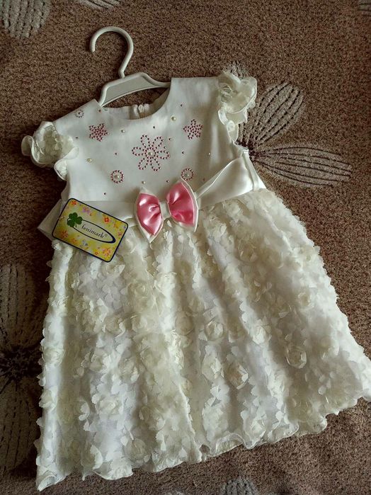 Платье новое нарядное