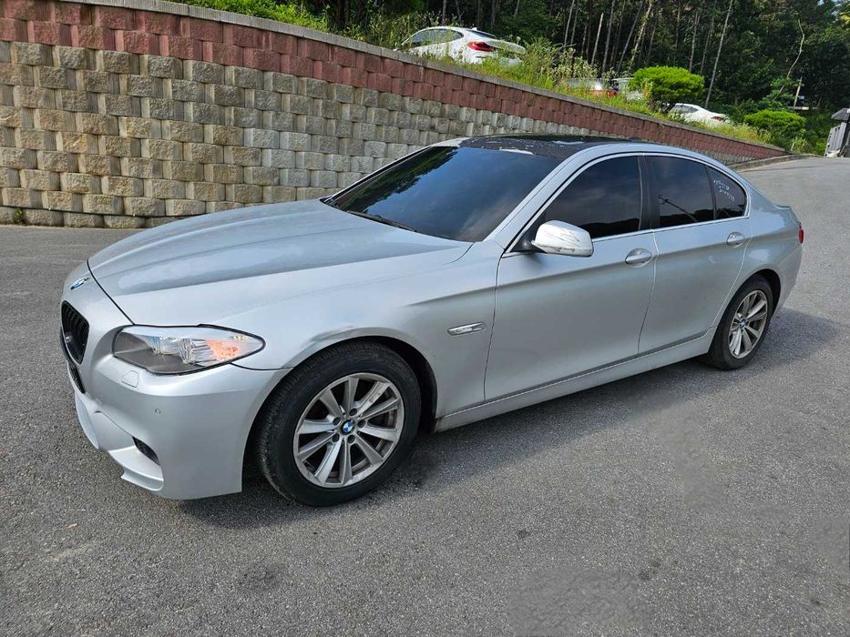2013 BMW 5 Series (F10) 520d  ціла машина, готова на відправку