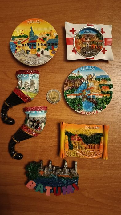 Magnesy na lodówkę z krajów europy i świata