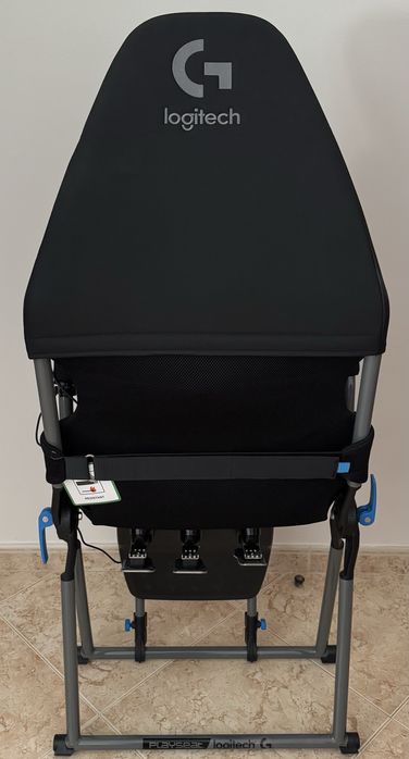 Logitech G923 + Playseat challenge X