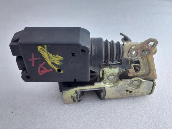 Fechadura / fecho porta frente direito CITROËN Saxo Van (S3)