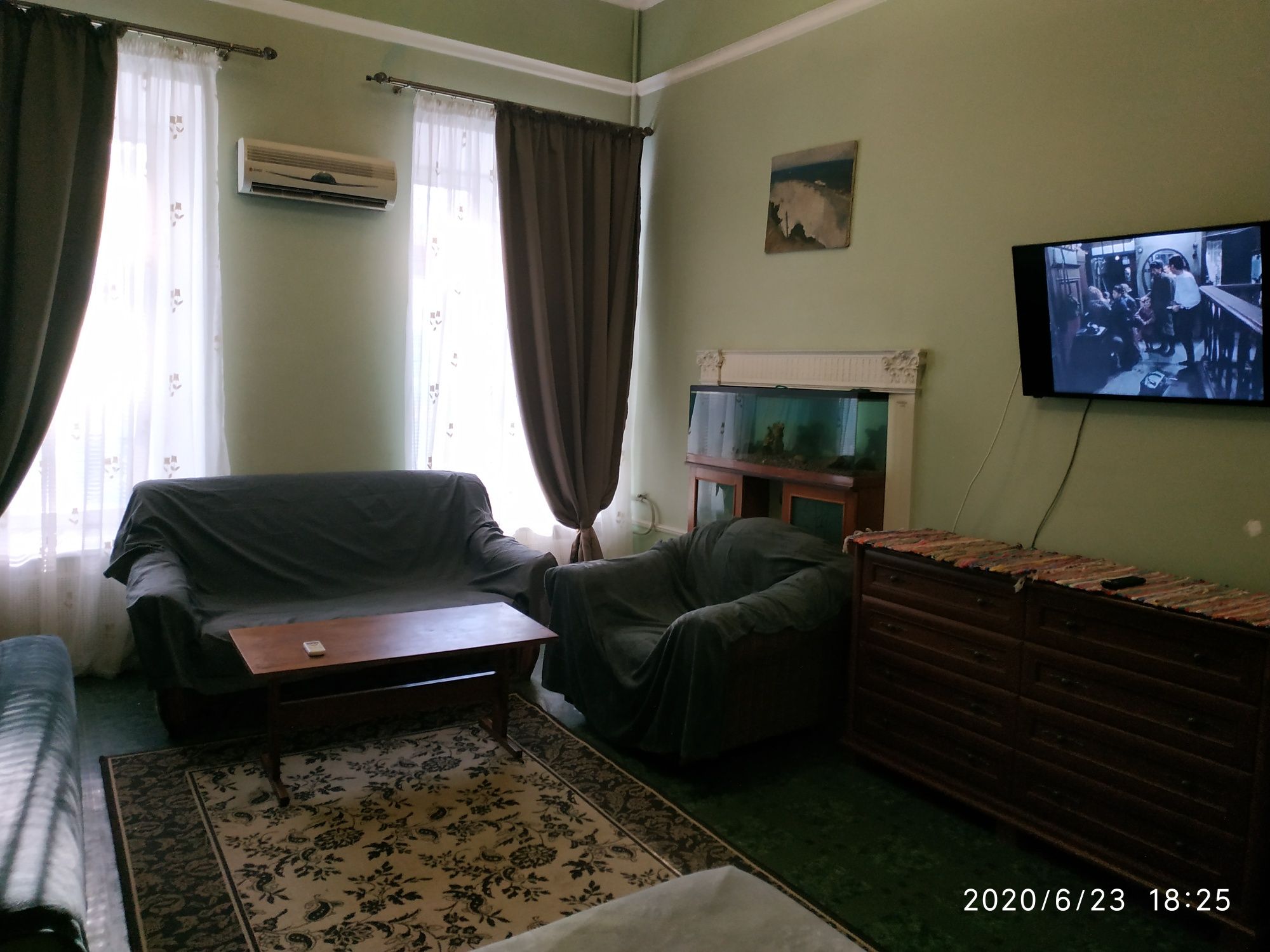 Подобова оренда одн.кв.біля БОМБОСХОВИЩА в.Троїцька вільна 13.08