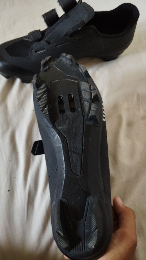 Sapatos de encaixe
