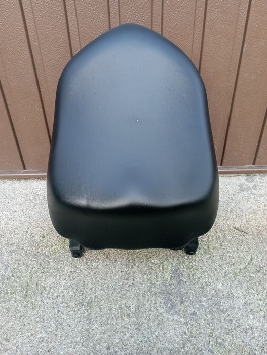 Siedzenie,kanapa pasażera tył grzana Bmw K1200GT 06/08r