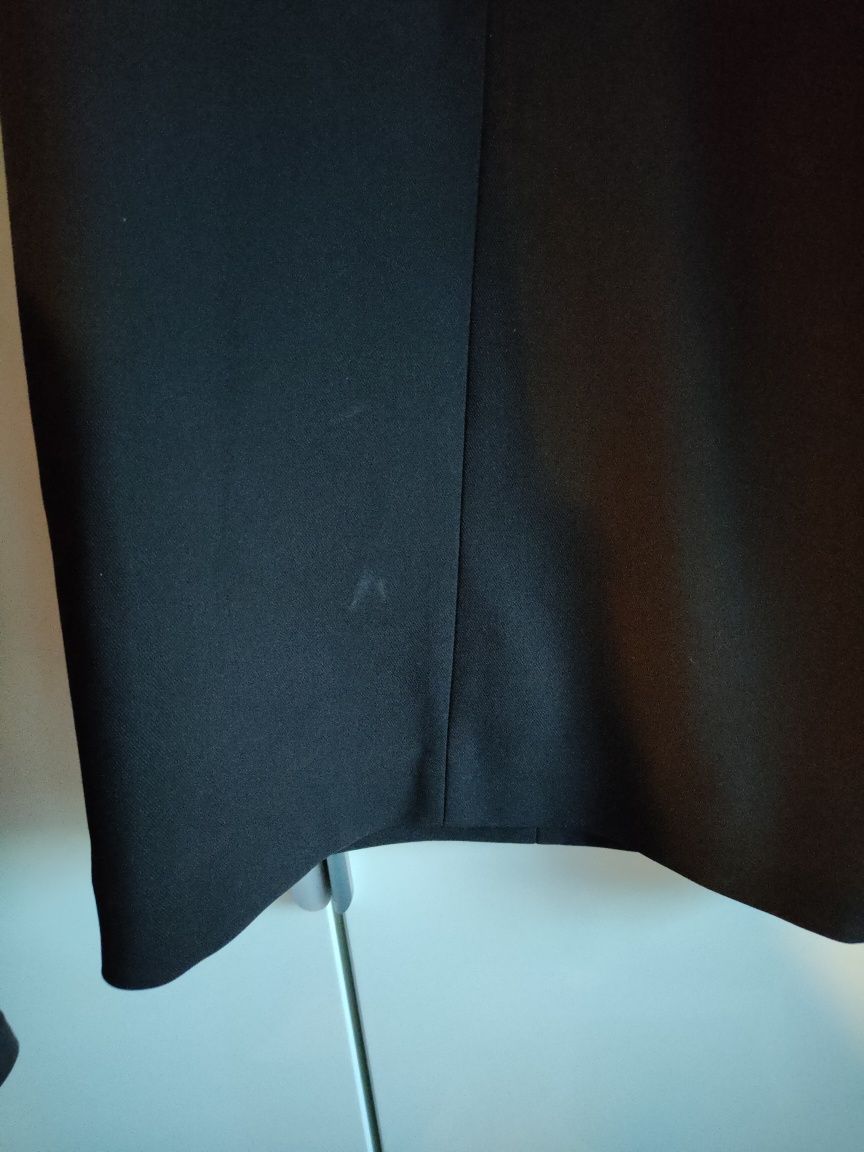 Elegancka czarna sukienka Aggi