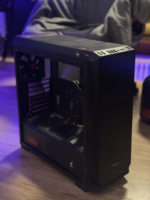 Корпус ПК Natec із блоком живлення 700W Aerocool VX 700