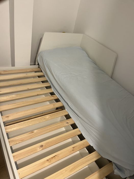 Cama Dupla IKEA + Colchões (como novos)
