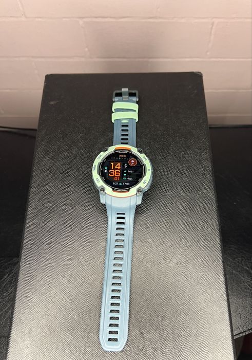 Смарт-годинник Garmin Instinct 3 50 mm AMOLED Neo Tropic