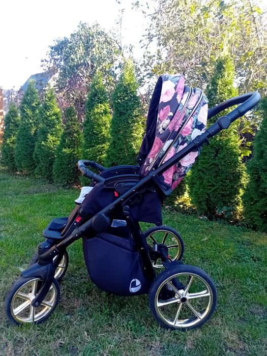 Sprzedam wózek spacerowy Lonex sport rose