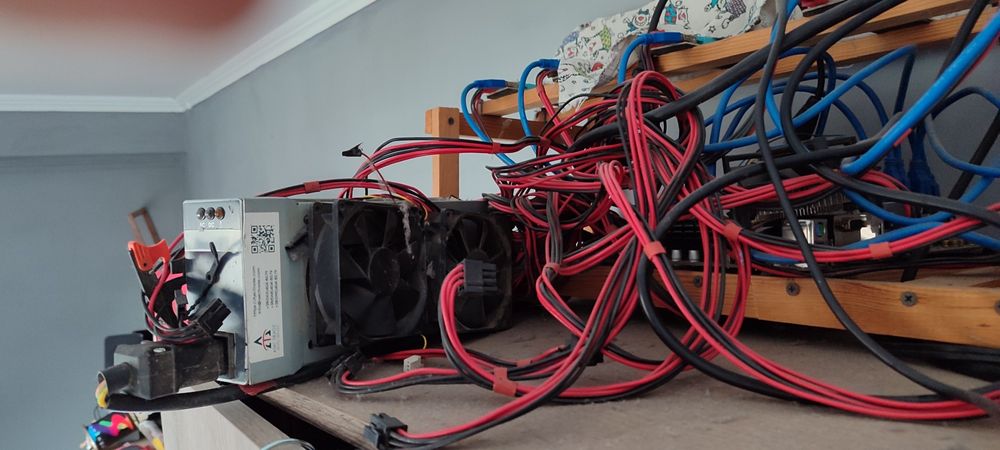 Продам блок живлення для ПК 2500W