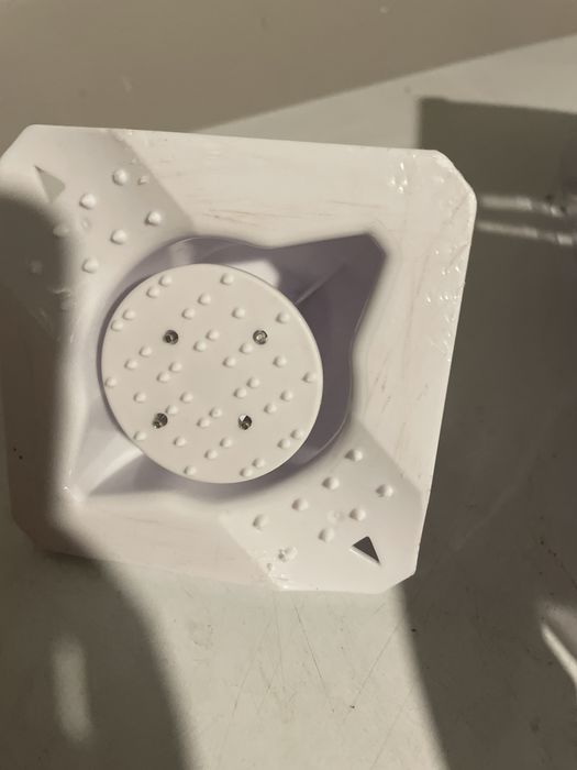 Utensílio de cozinha para cortar batatas e outros vegetais.