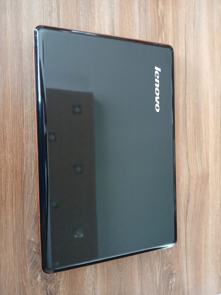 Sprzedam Laptop Lenovo IdeaPad Y550