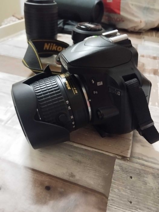 Máquina Nikon D3400