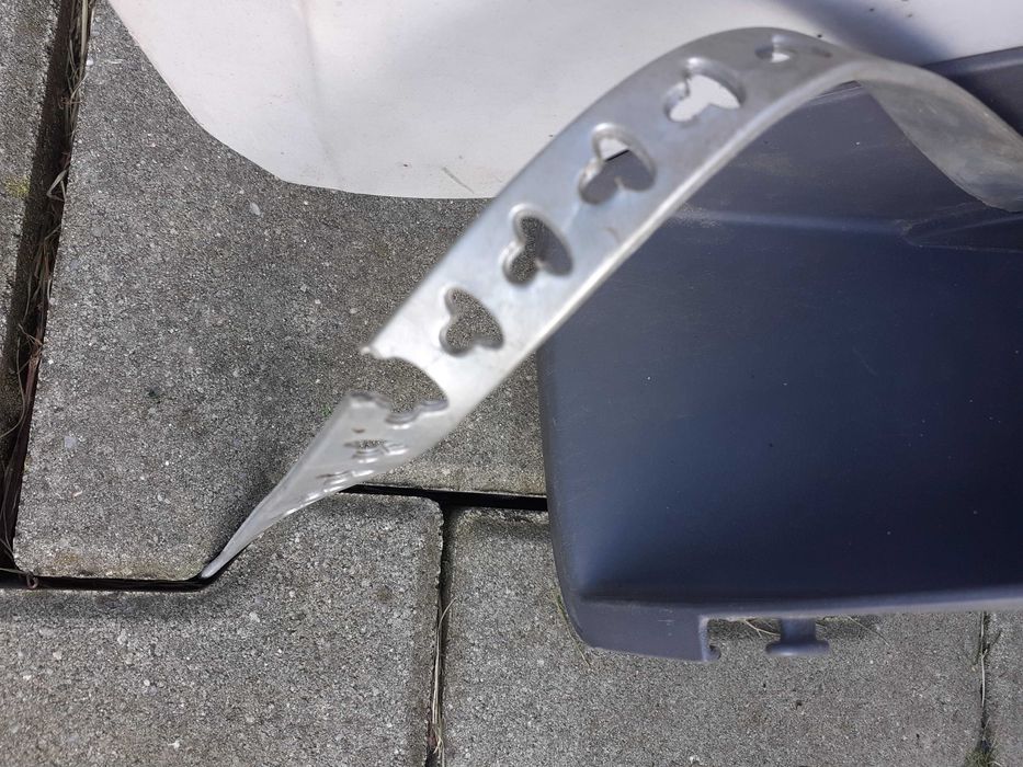 Fotelik rowerowy Polisport z kaskiem dla dziewczynki GRATIS