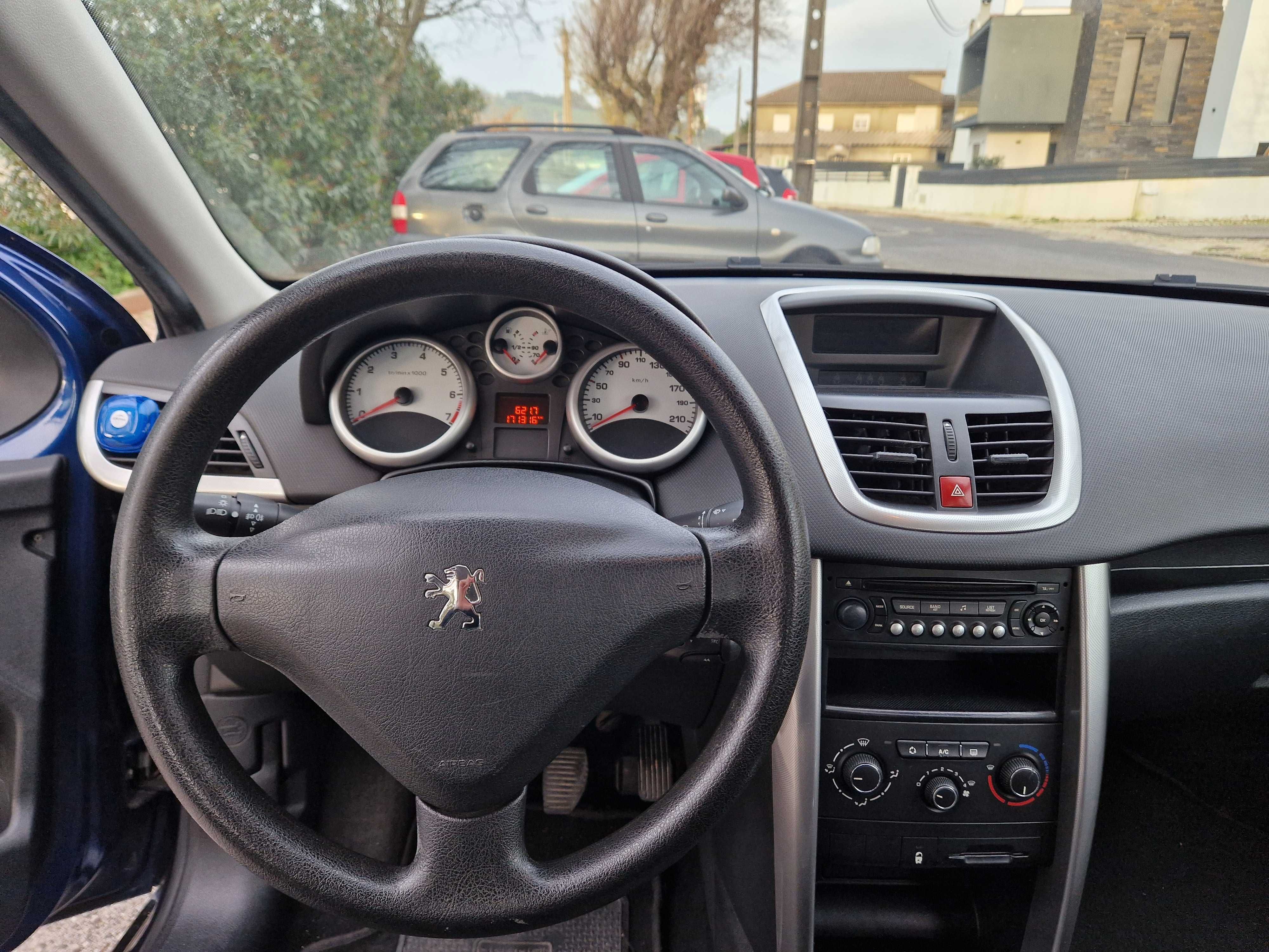 Peugeot 207 1.4 VTi, 95cv