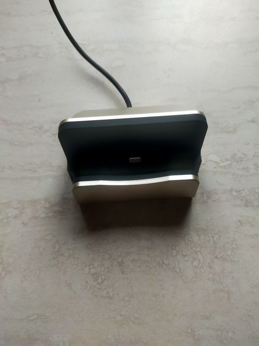 Док станция айфон