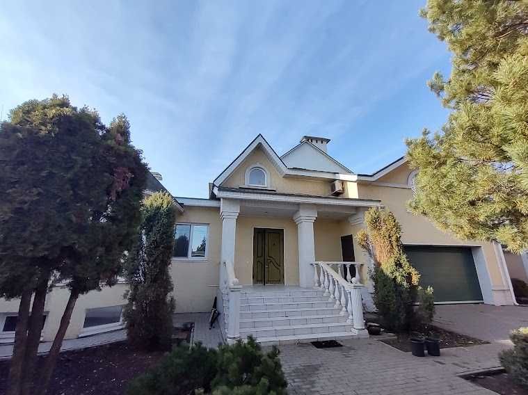 Продаж 2 поверхового будинку в покровському районі