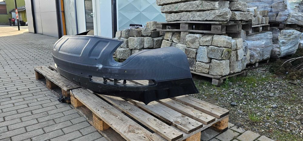 zderzak tylni tylny AUDI Q7 I 4L PDC