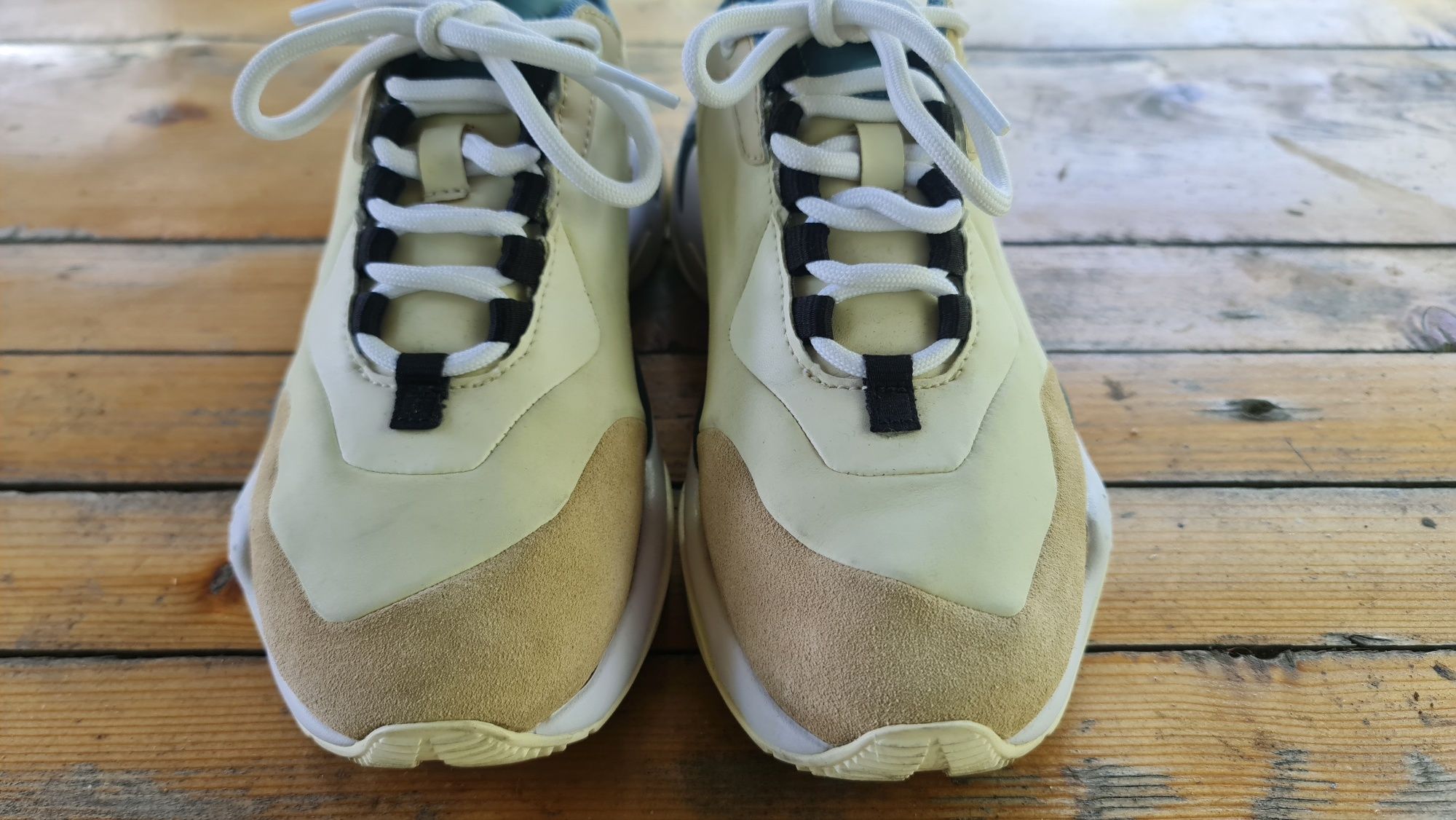 Жіночі кросовки puma thunder розмір 37