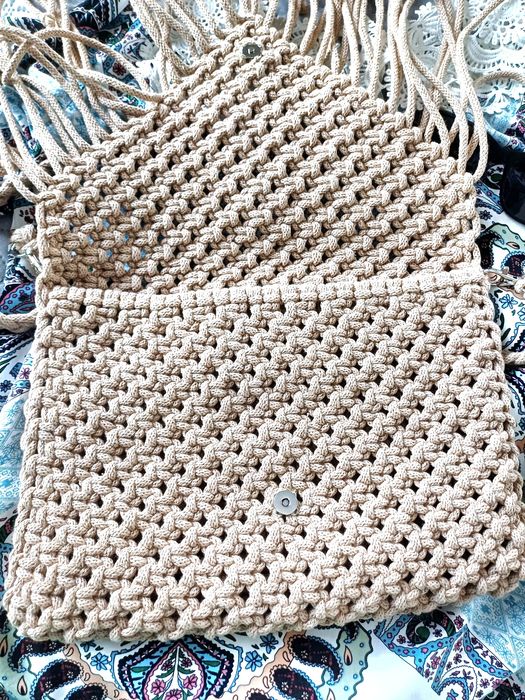 Torebka z makramy, handmade, kolor jasny beż