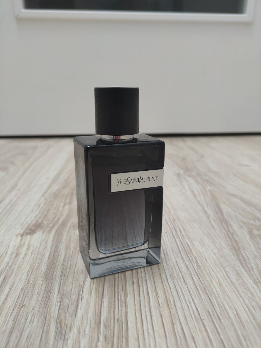 Yves Saint Laurent 100 ml z douglasa