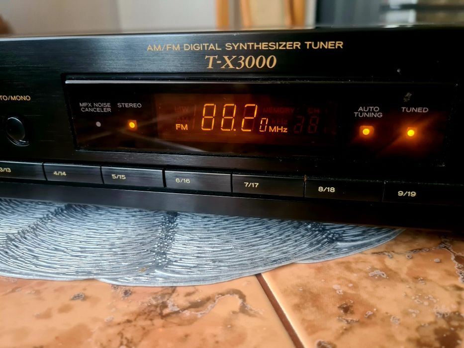 Tuner Teac T-X3000 ładny stan