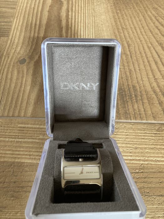 DKNY zegarek damski