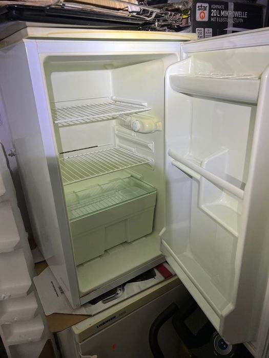 Холодильник студентський