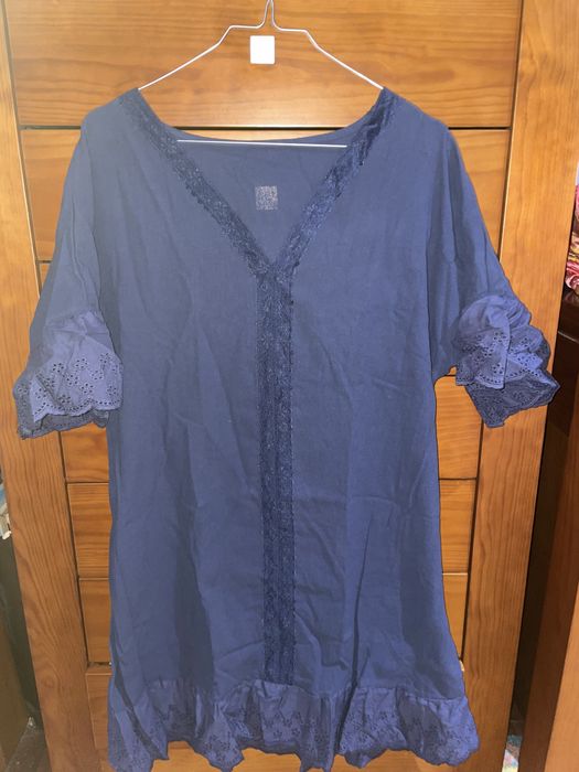 Vestido Novo casual com Decote