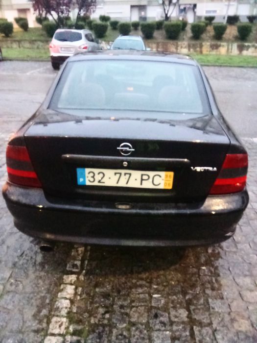 Vendo Opel Vectra 1. 700 cd