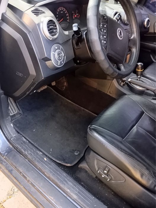 SsangYong Actyon Sports 2011 • 2.0 дизель • 144 тыс. км